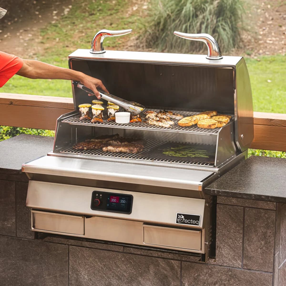 Serving from the E-Series Built-In